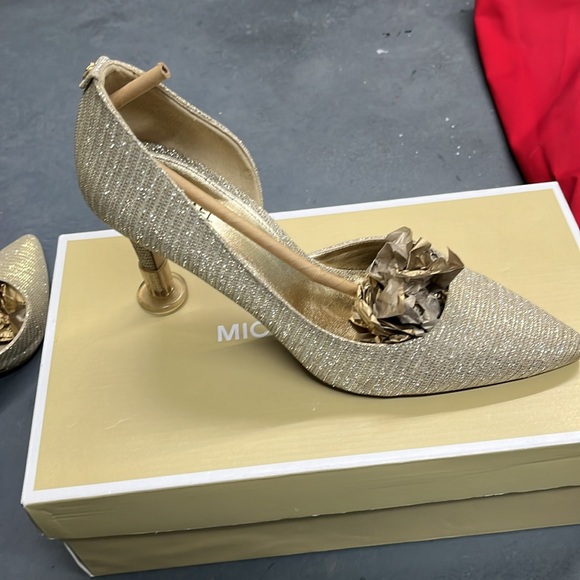 Michael Kors Dorothy Flex D’Orsay gold glitter chain mesh US size 8.5m beautiful - Picture 4 of 12